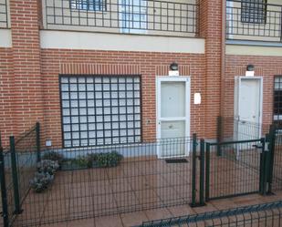 Vista exterior de Apartament en venda en Valdeavero amb Calefacció, Terrassa i Traster