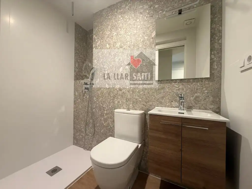 Baño de Piso en venta en Xàtiva
