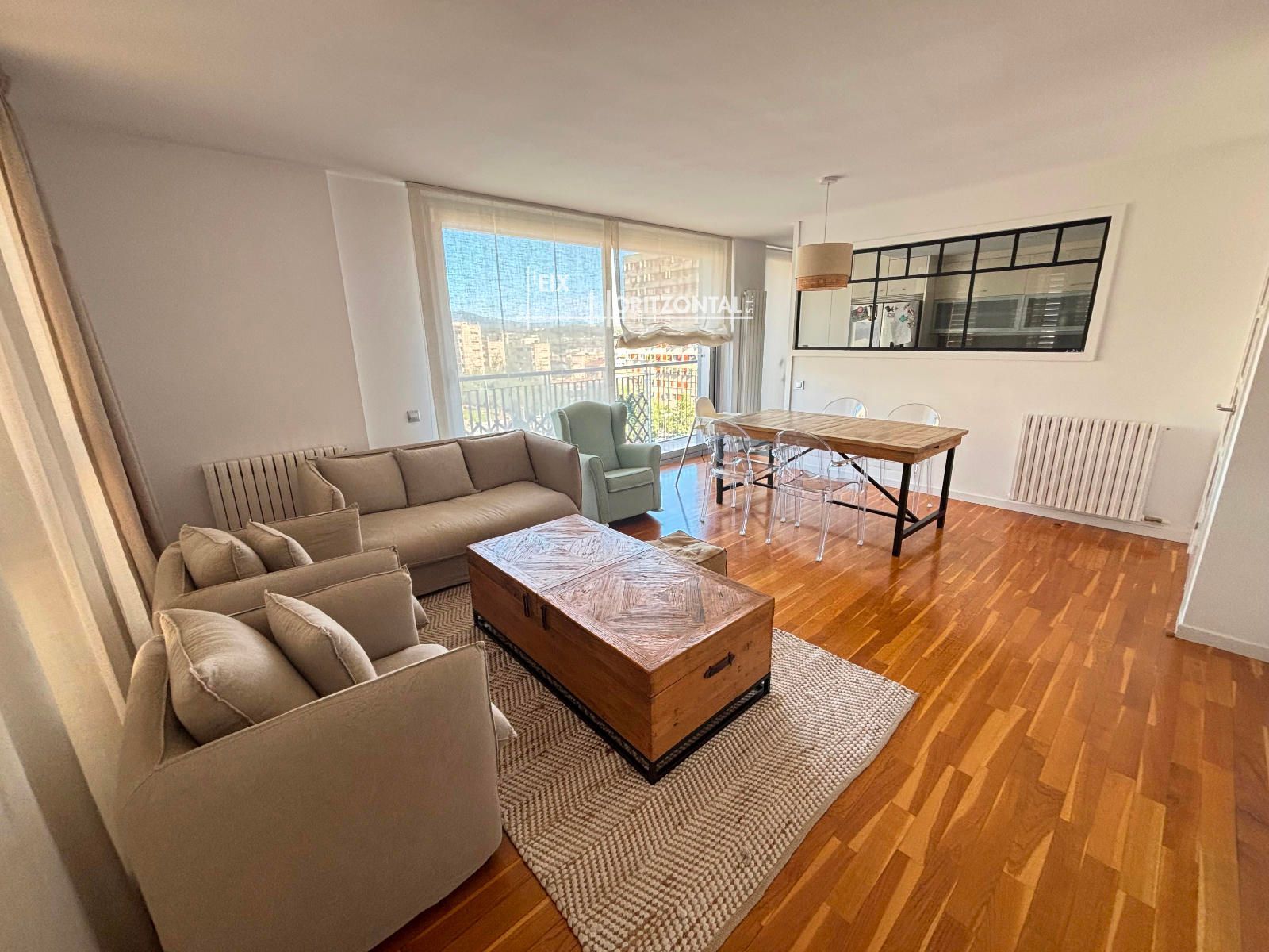 Vista exterior de Piso de alquiler en Sabadell con Aire acondicionado y Terraza