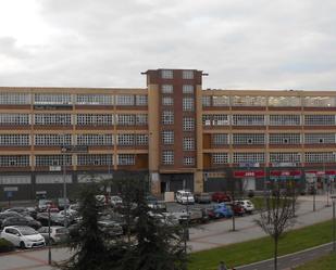 Vista exterior de Nau industrial de lloguer en Leioa