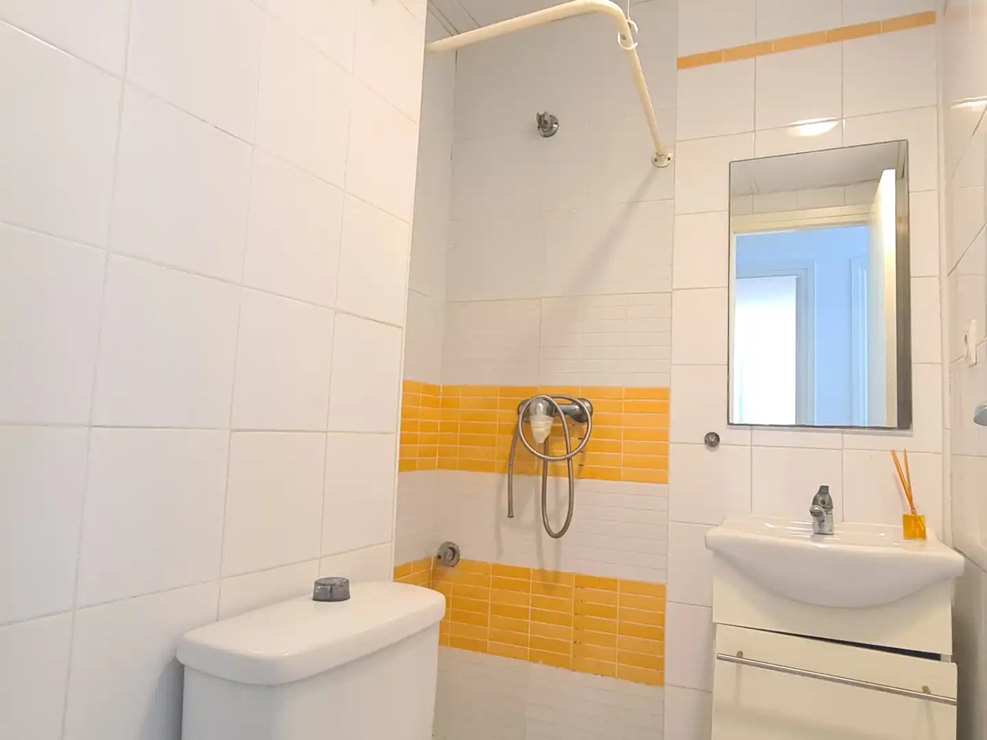 Baño de Piso en venta en Bellavista - La Palmera