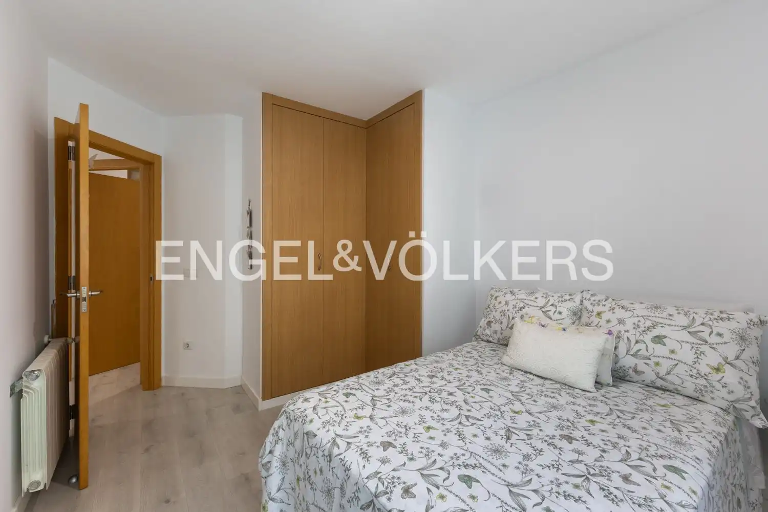 Bedroom of Flat for sale in Valencia  with Air Conditioner and Heating