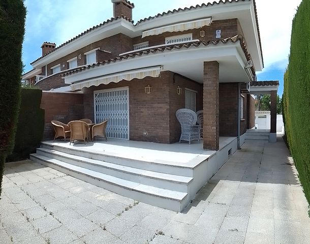 Terrace of Single-family semi-detached for sale in Cambrils  with Air Conditioner, Heating and Private garden