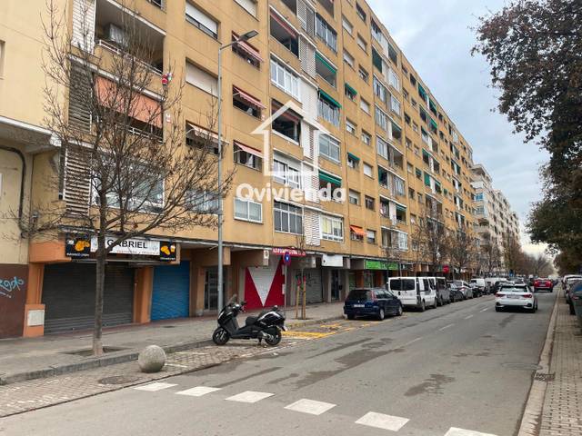Piso en Venta en Rafael Casanova en Ponent
