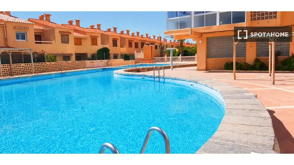 Schwimmbecken von Wohnung zur Miete in Pobles del Sud