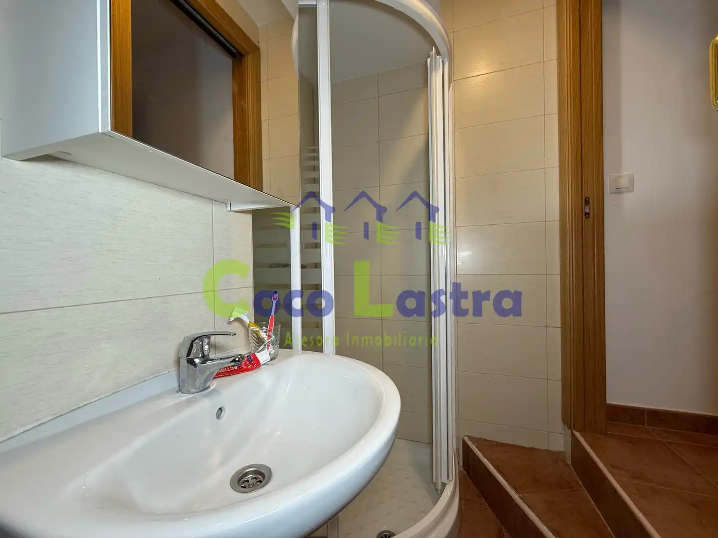 Badezimmer von Einfamilien-Reihenhaus zum Verkauf in Alba de Tormes mit Heizung, Ofen und Waschmaschine