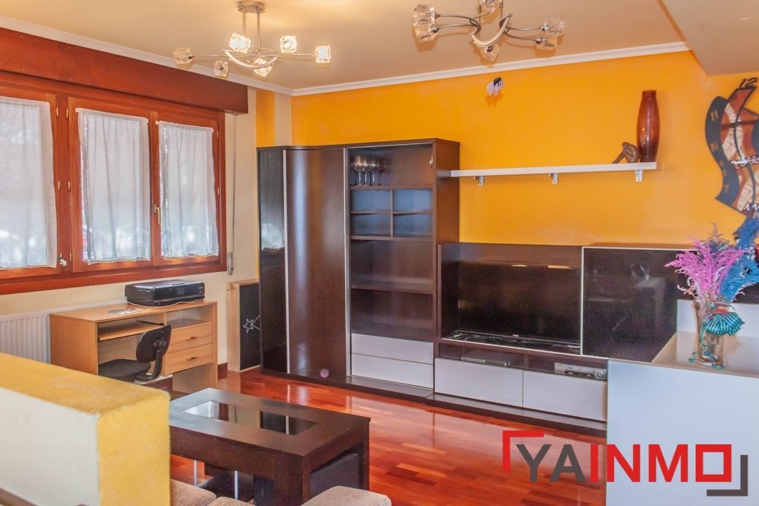 Living room of Flat for sale in Vitoria - Gasteiz  with Heating, Terrace and Storage room