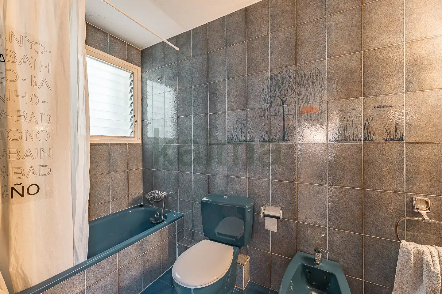 Bathroom of Detached homes for sale in Terrassa  with Air Conditioner, Heating and Private garden