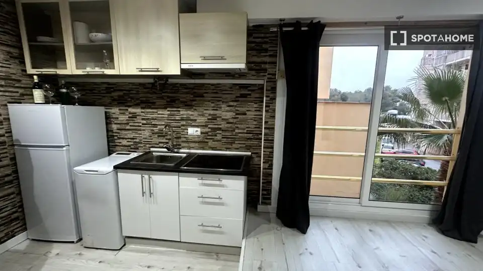 Habitació a Vallpineda - Santa Bàrbara