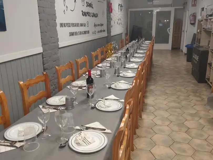 Business premises for transfer in Carrer de Canalejas 53, imagen 4