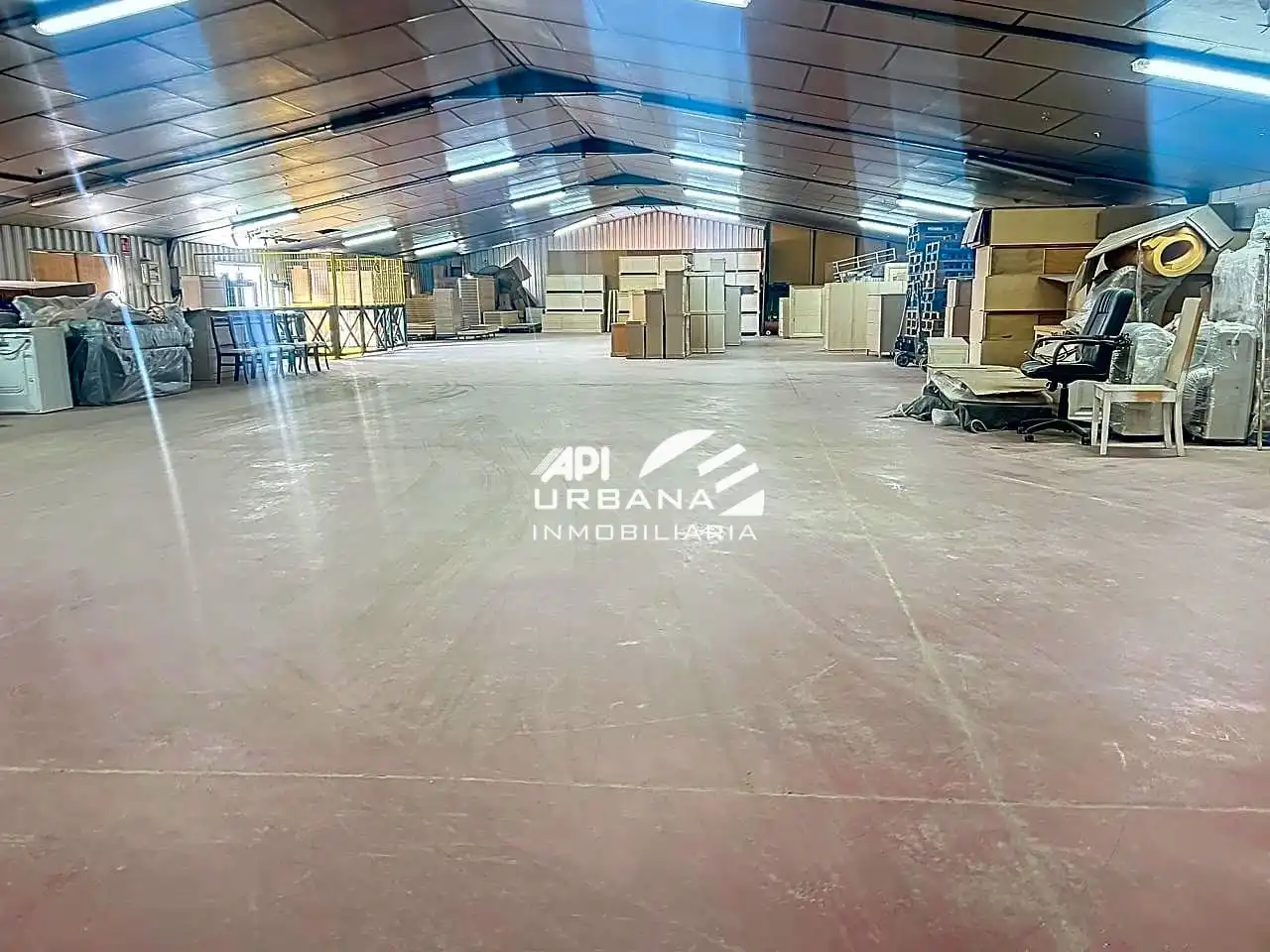 Nave industrial en venta en Lucena