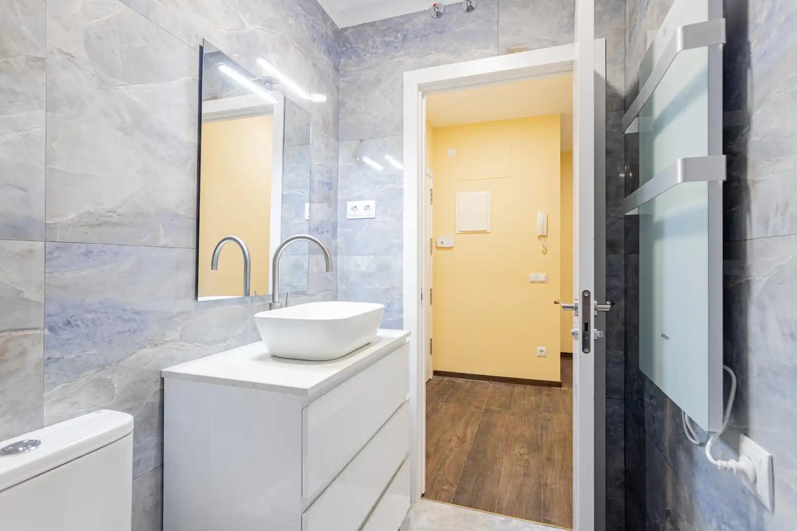 Baño de Piso en venta en Majadahonda con Aire acondicionado, Calefacción y Horno