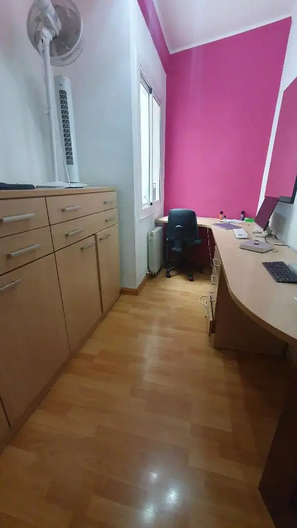 Piso en venta en Barcelona con Calefacción, Parquet y Terraza