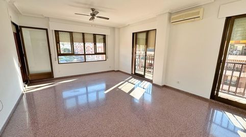 Foto 2 de Piso en venta en Petrer, Alicante