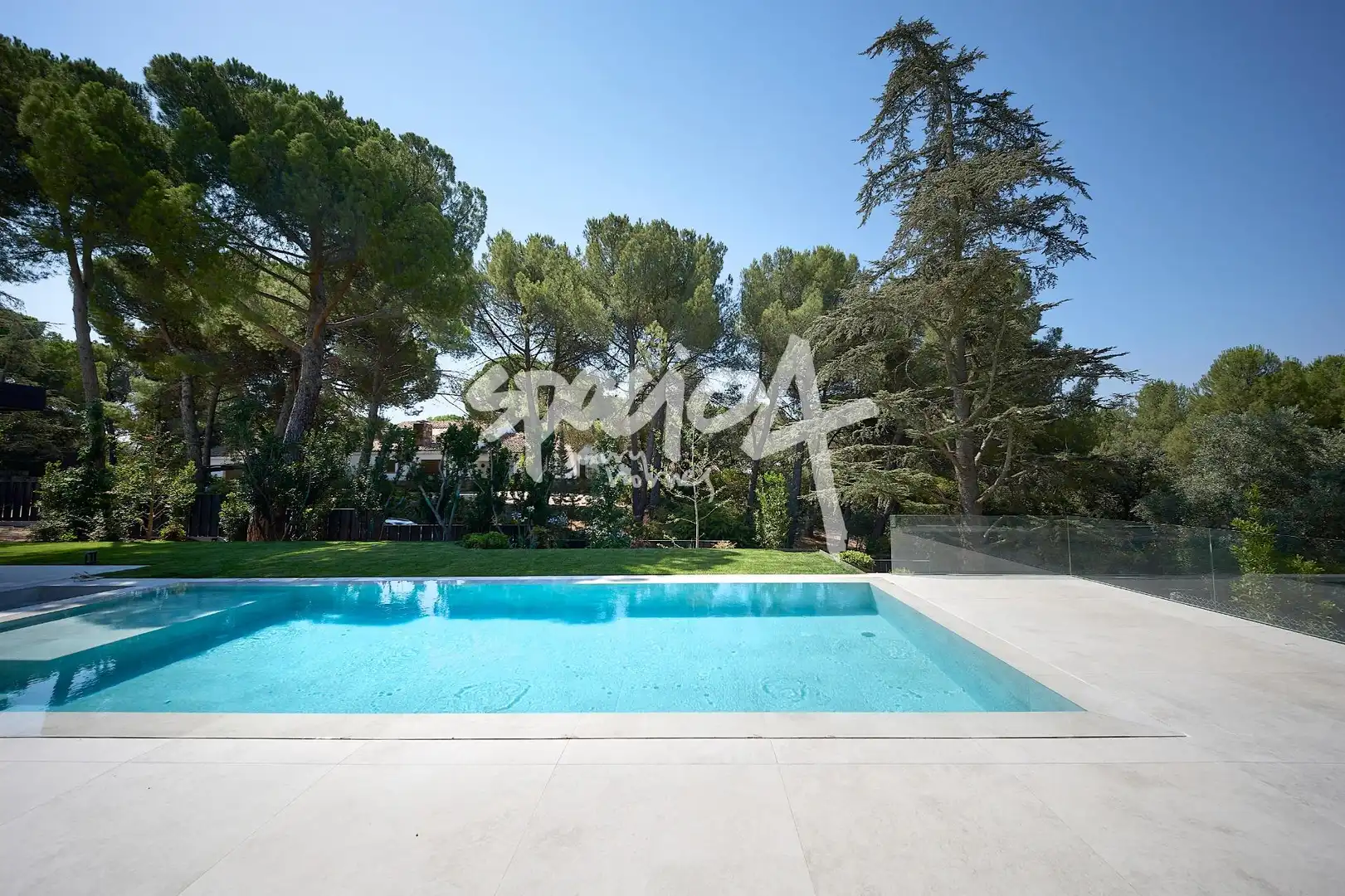 Swimming pool of Houses for sale in Boadilla del Monte  with Air Conditioner, Heating and Private garden