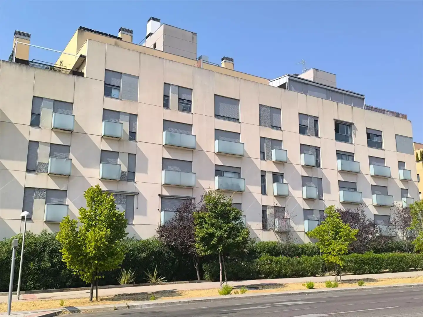 Vista exterior de Garatge en venda en Madrid