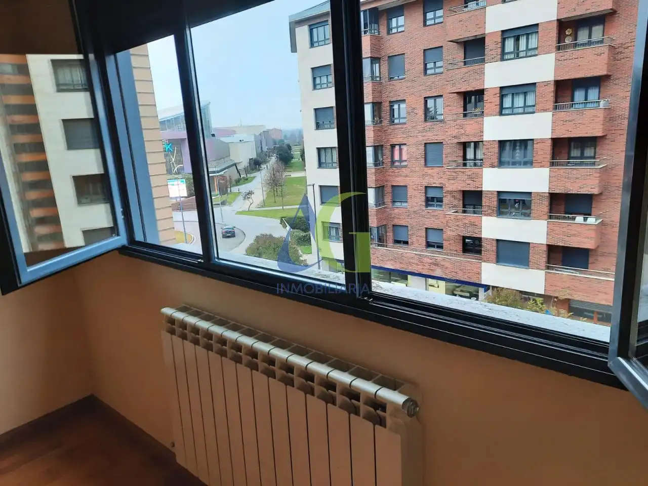 Pis en venda en León Capital  amb Calefacció i Parquet