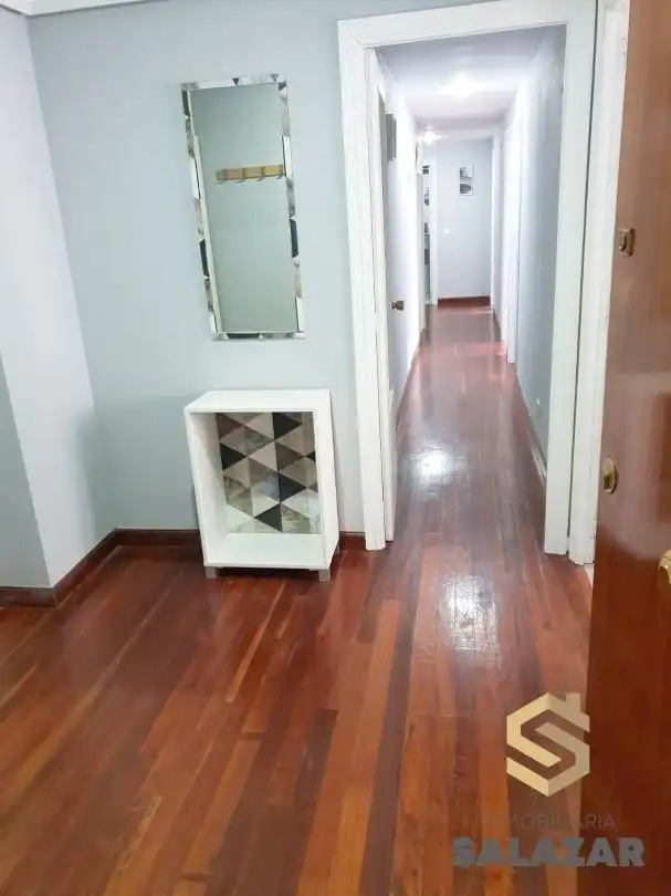 Piso de alquiler en Bilbao  con Calefacción y Balcón