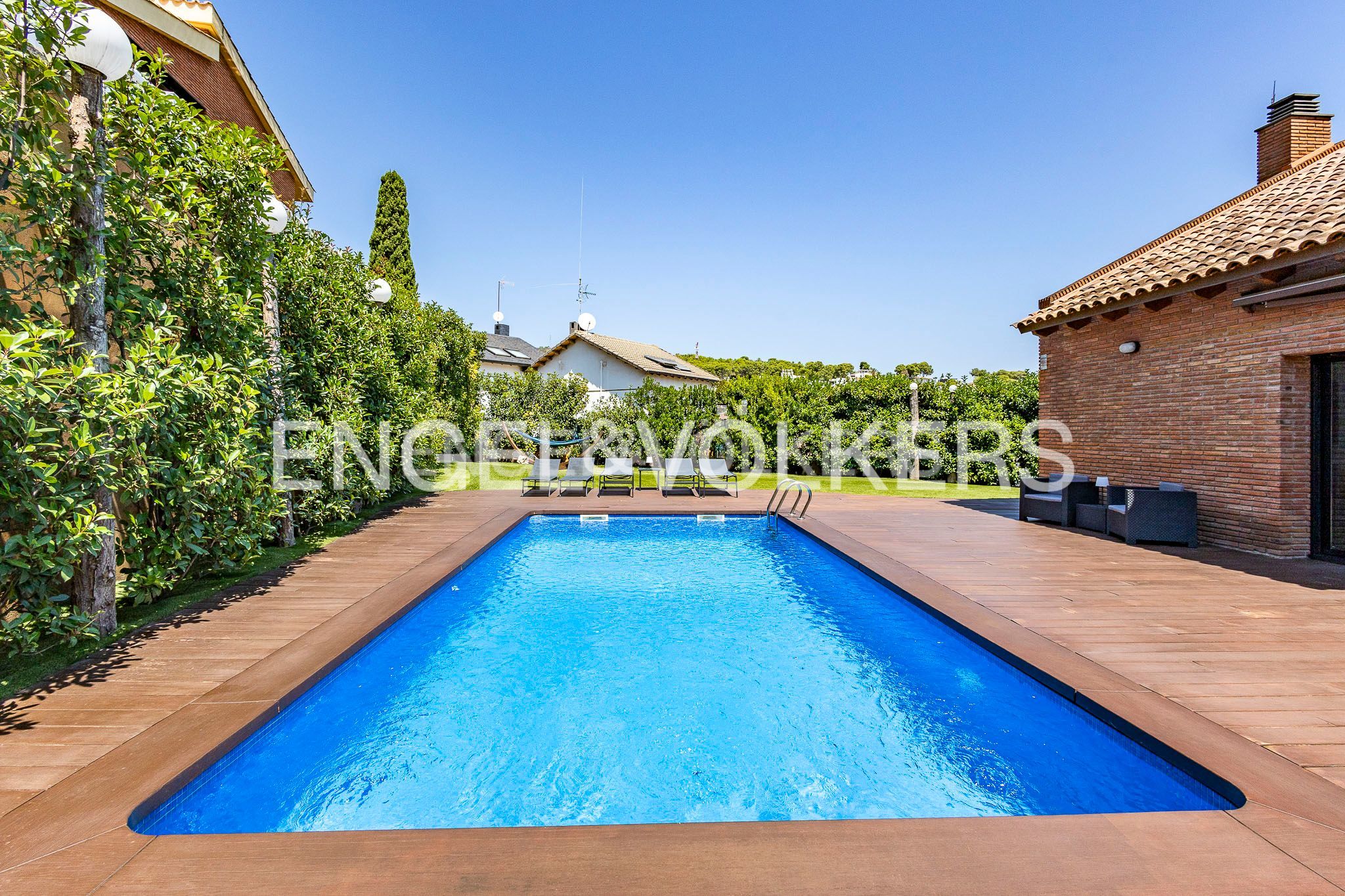 Piscina de Casa o xalet en venda en Castelldefels amb Aire condicionat, Calefacció i Jardí privat