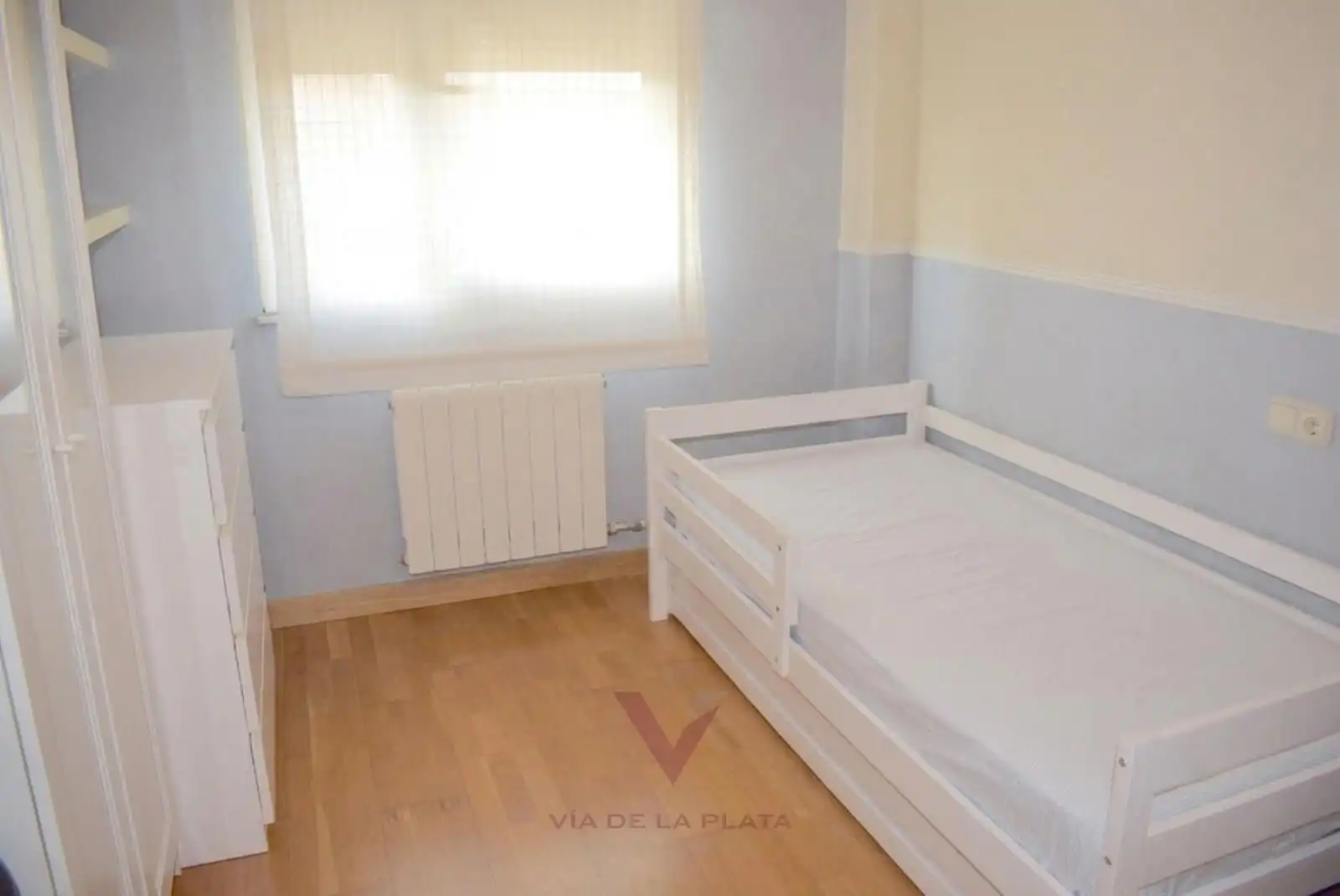 Habitación de Casa adosada en venta en Monterrubio de Armuña con Calefacción, Jardín privado y Parquet