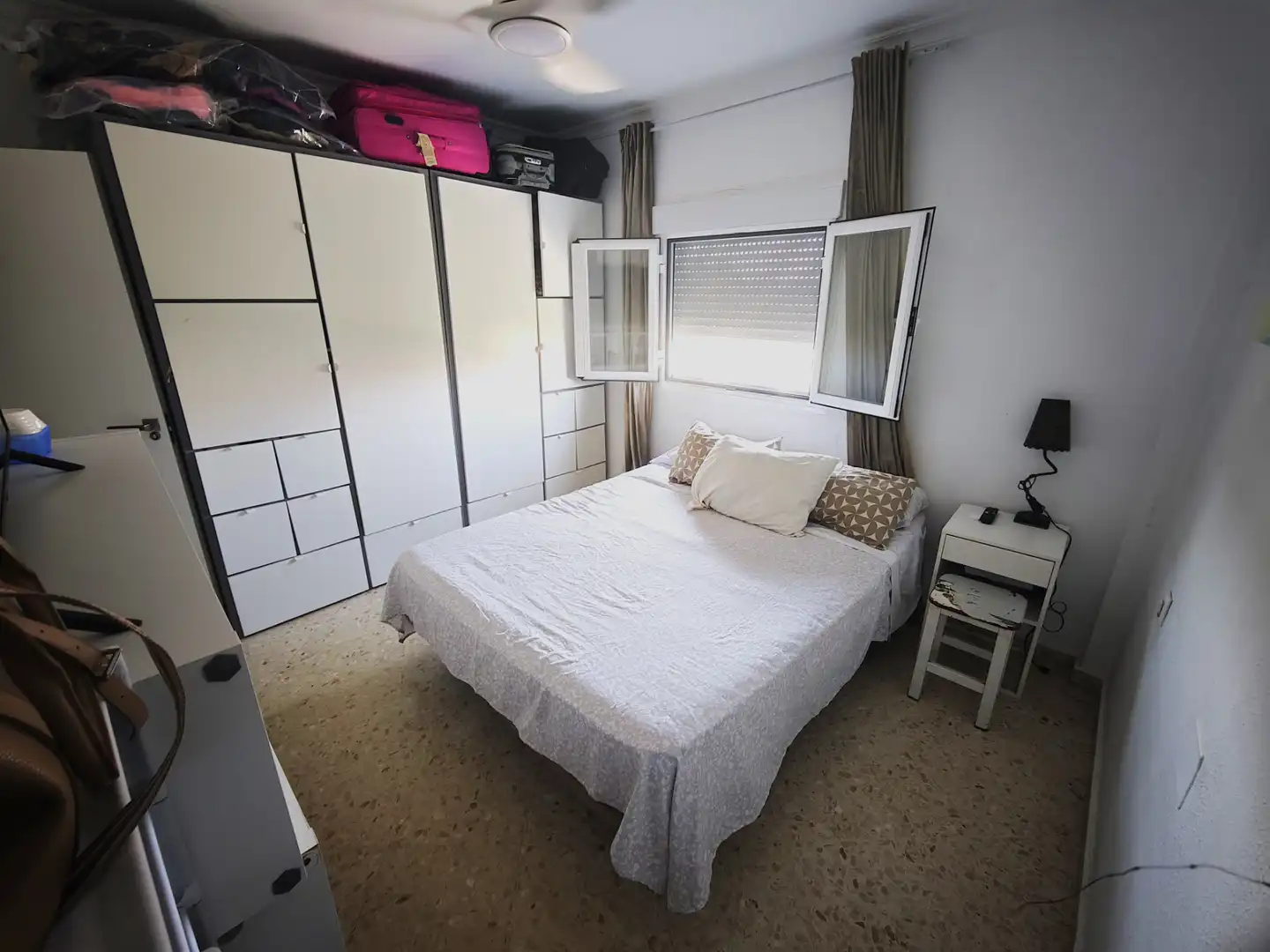 Habitación de Piso en venta en Lebrija con Aire acondicionado, Terraza y Trastero