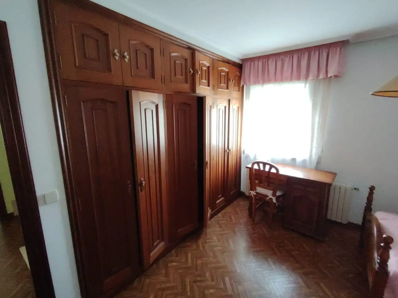 Habitación de Casa o chalet de alquiler en Oleiros con Calefacción, Jardín privado y Parquet