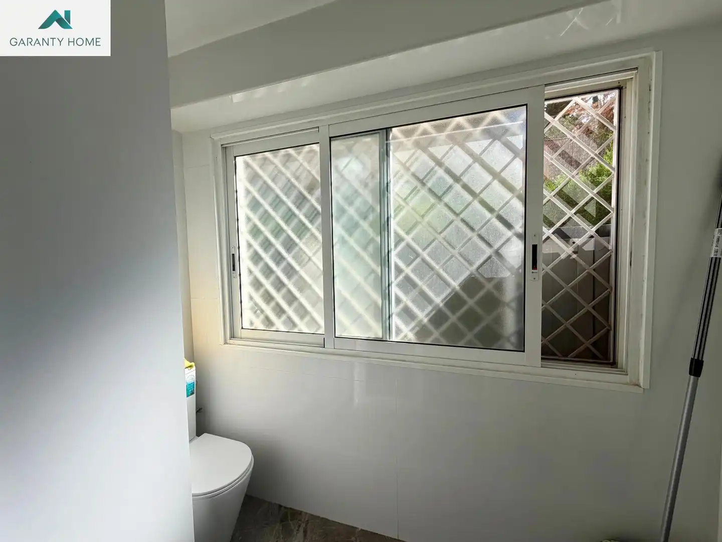 Baño de Dúplex en venta en Rincón de la Victoria con Aire acondicionado, Calefacción y Terraza