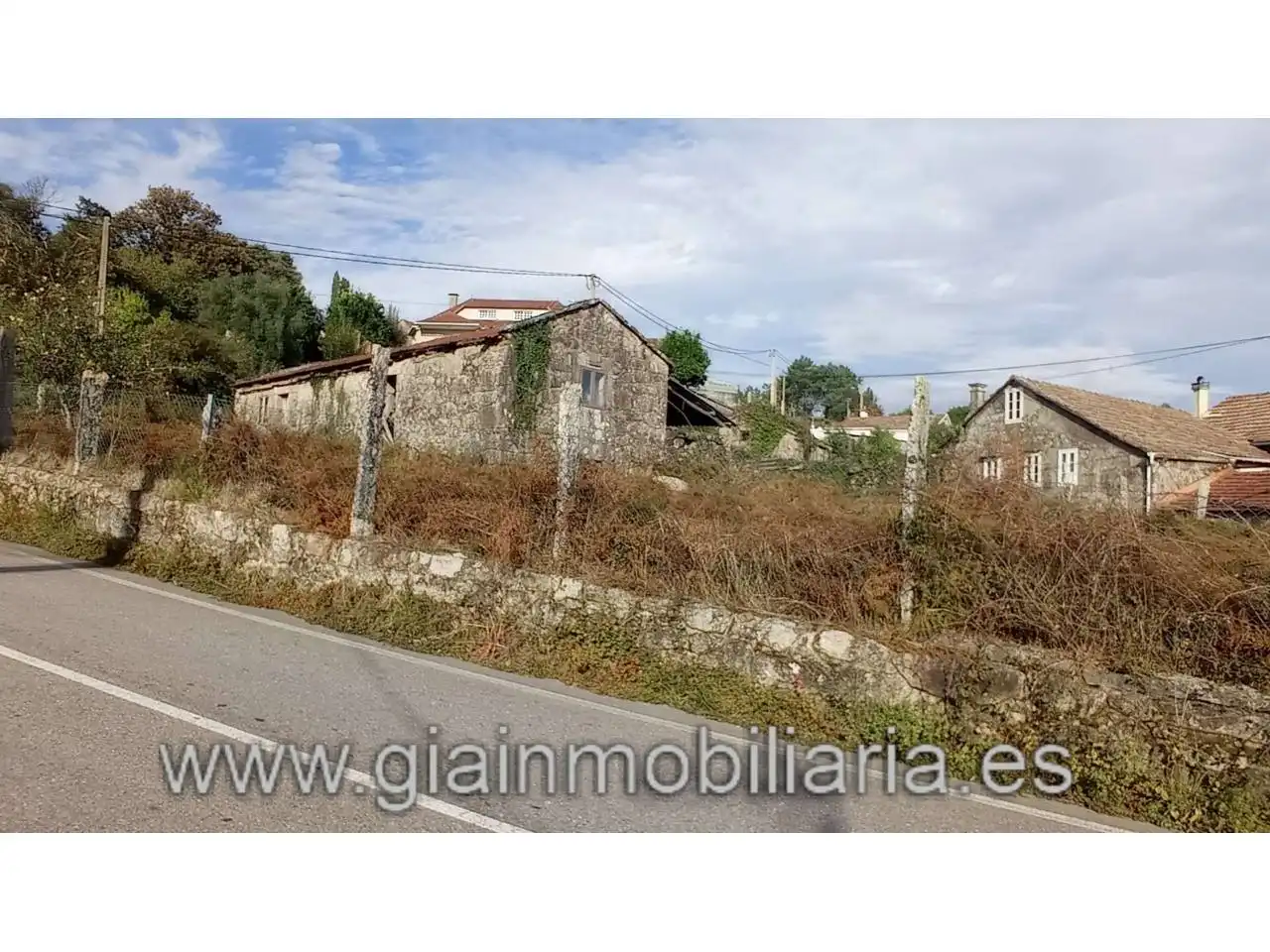 Casa rústica en venda a Calle Meirol