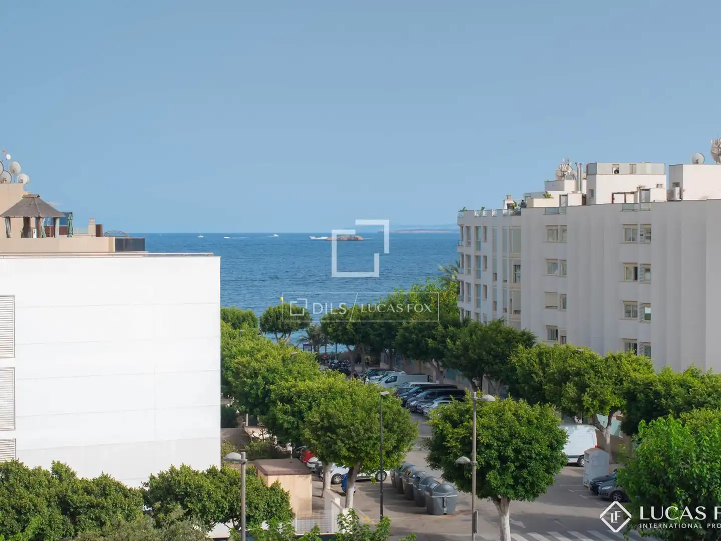 Vista exterior de Piso en venta en Eivissa con Aire acondicionado, Terraza y Piscina