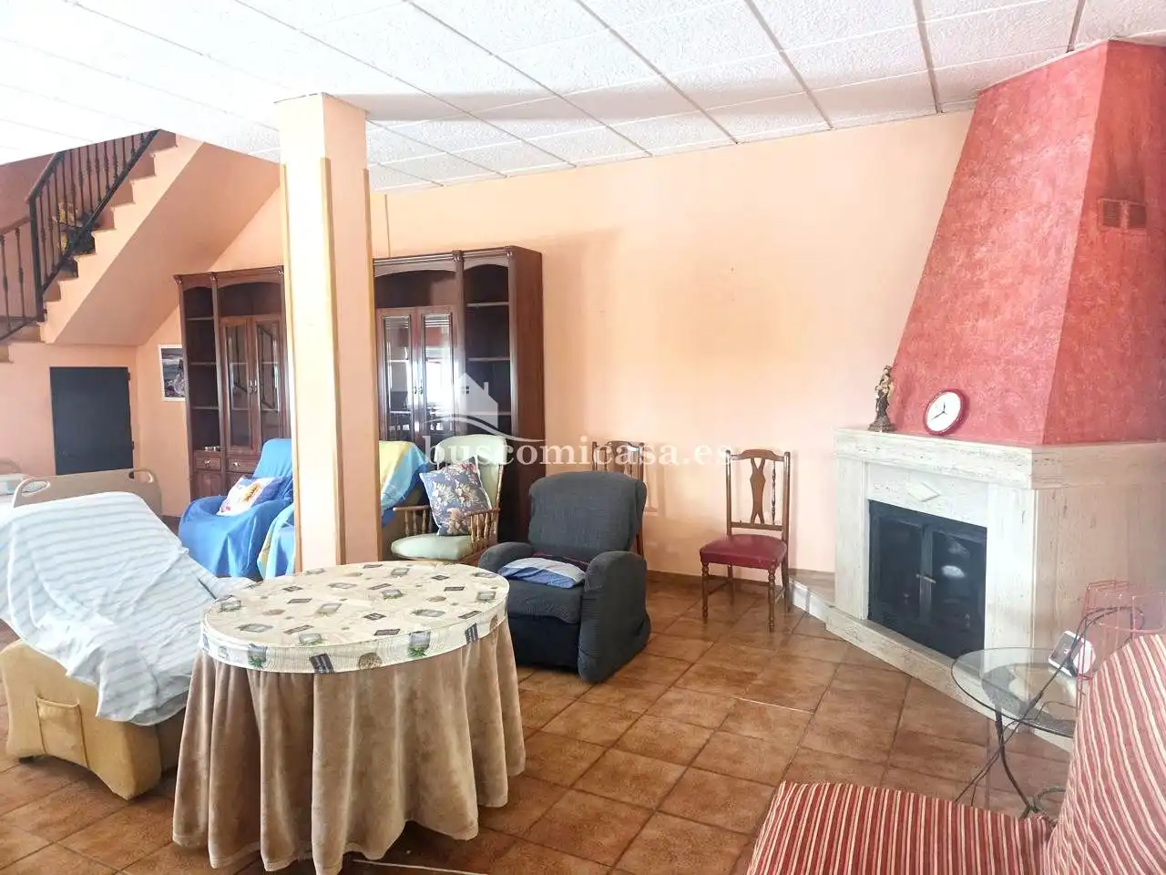 Sala d'estar de Casa o xalet en venda en Jaén amb Aire condicionat, Calefacció i Jardí privat