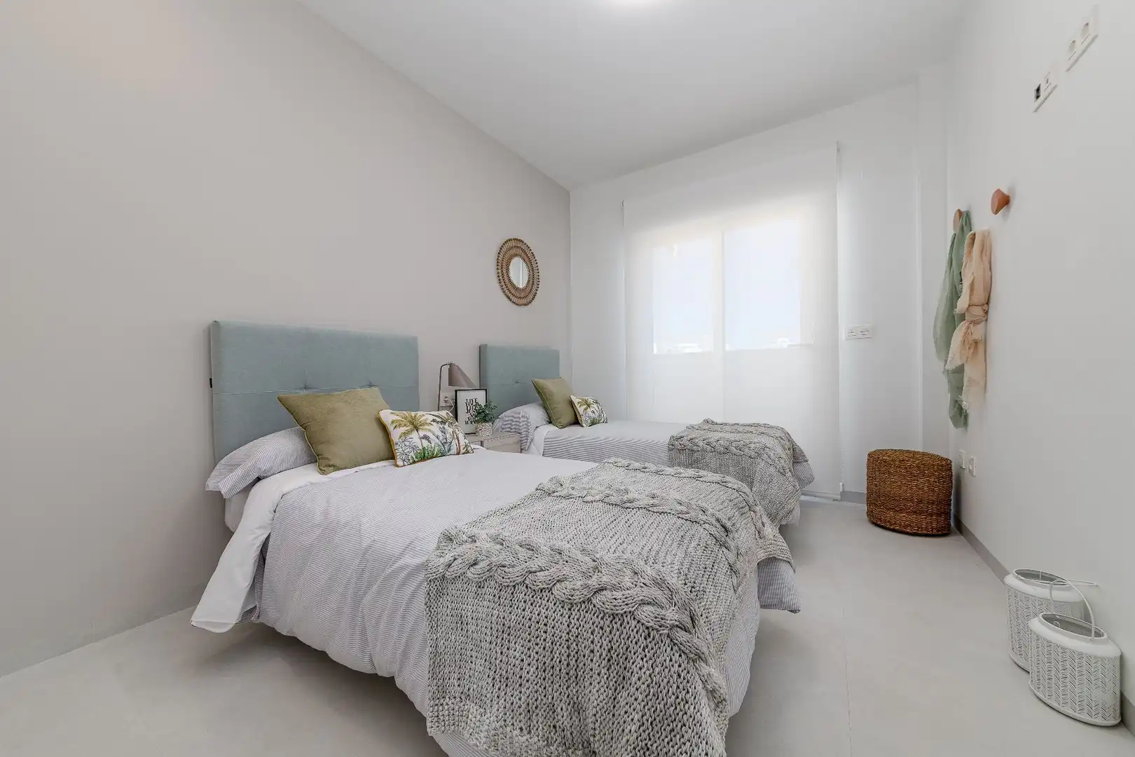 Apartamento con piscina en venta en El Raso, imagen 23