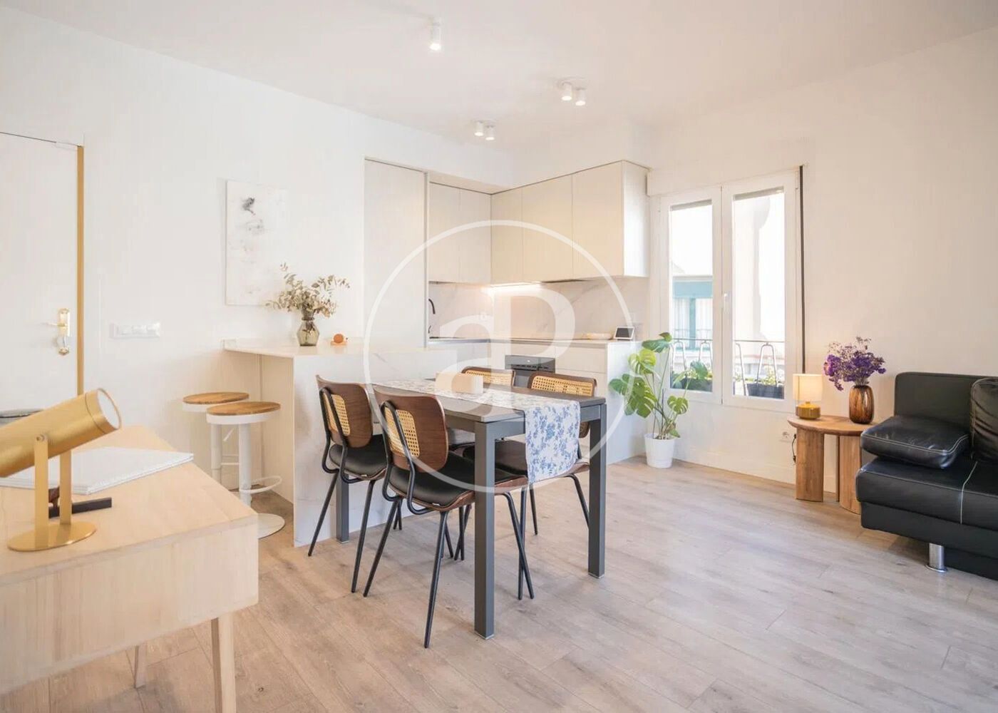 Vista exterior de Àtic en venda en  Madrid Capital amb Aire condicionat, Calefacció i Terrassa