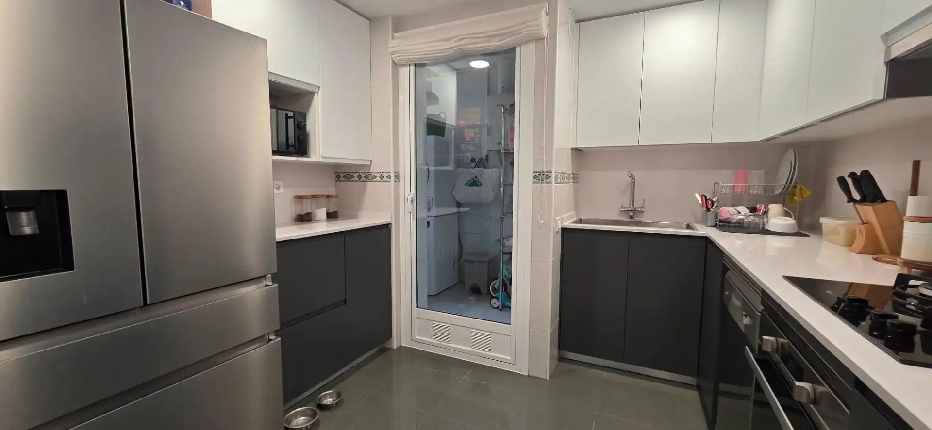 Cocina de Apartamento en venta en Sitges con Aire acondicionado, Calefacción y Jardín privado