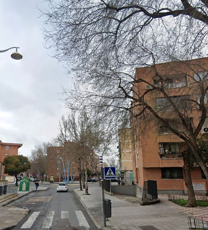 Exterior view of Apartment for sale in Parla  with Air Conditioner and Heating