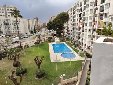 Pis amb piscina de lloguer a Playa de los Boliches