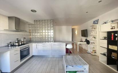 Kitchen of Flat for sale in Mataró  with Parquet flooring