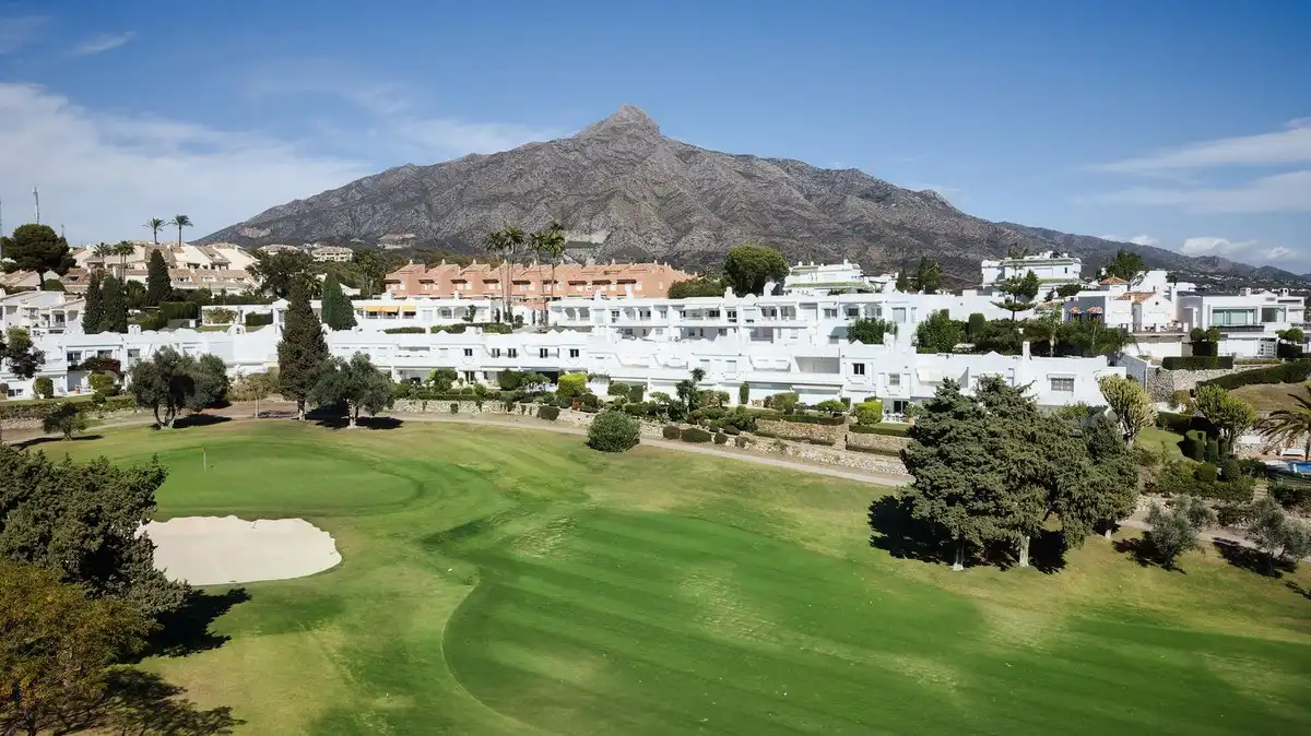 Reihenhaus zum Verkauf in Nueva Andalucía, imagen 28