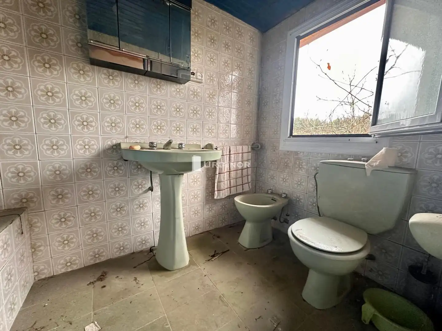 Bathroom of Houses for sale in Toén  with Heating and Private garden