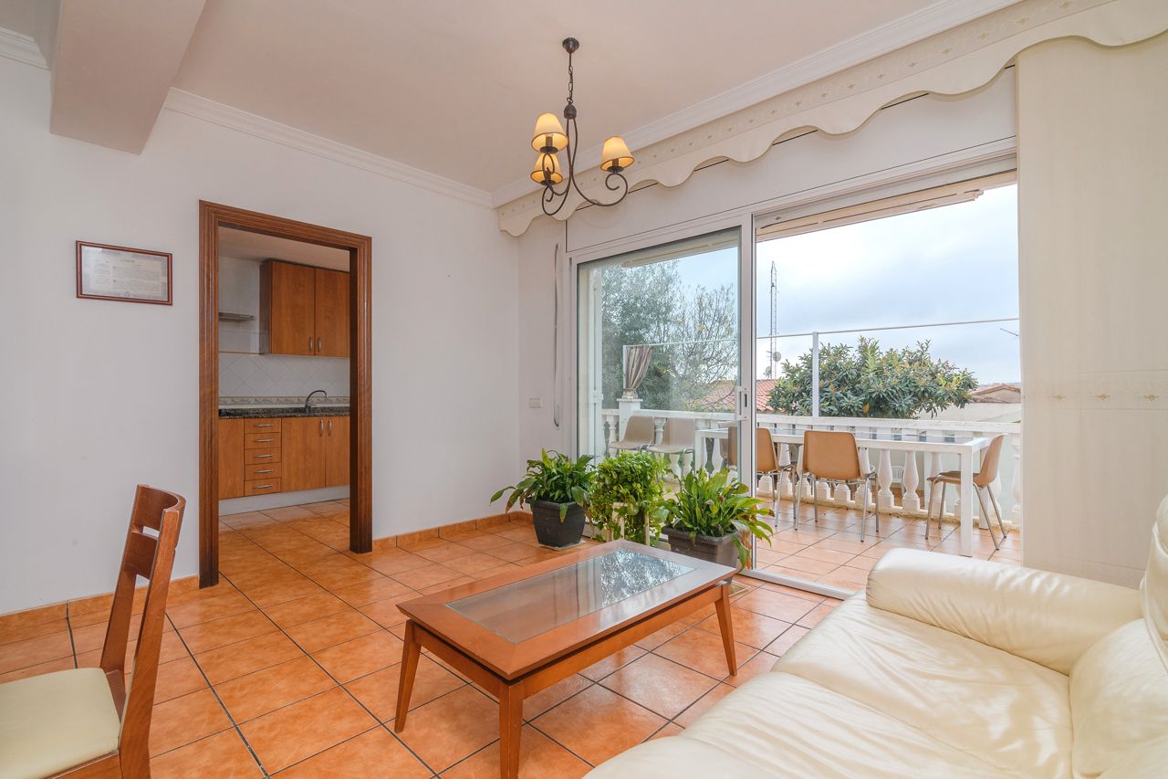 Habitación de Casa o chalet en venta en Viladecans con Calefacción, Jardín privado y Terraza