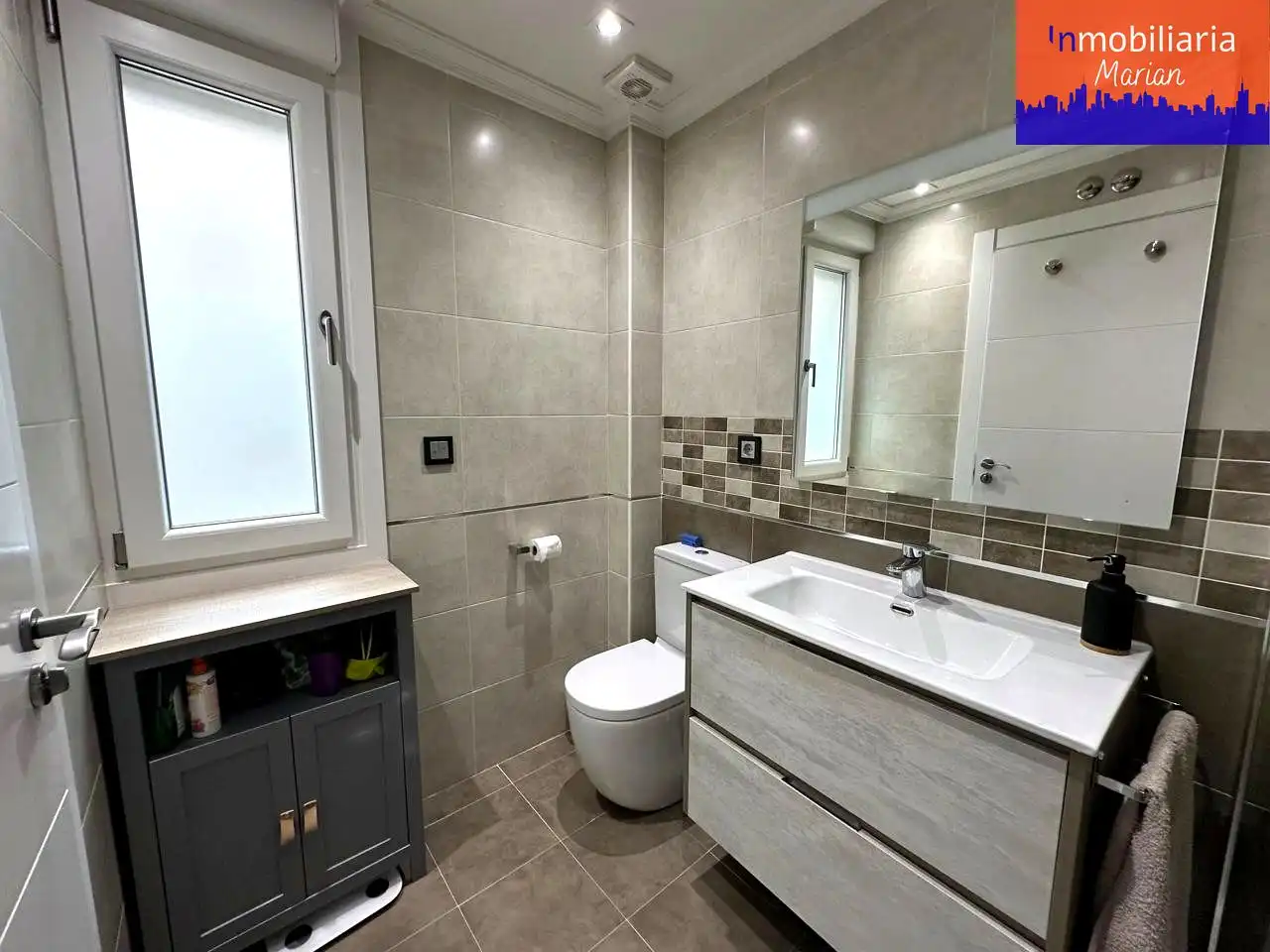 Bathroom of Flat for sale in Aranda de Duero  with Heating, Terrace and Furnished