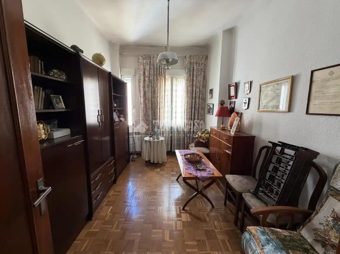 Sala de estar de Piso en venta en Madrid con Calefacción y Terraza