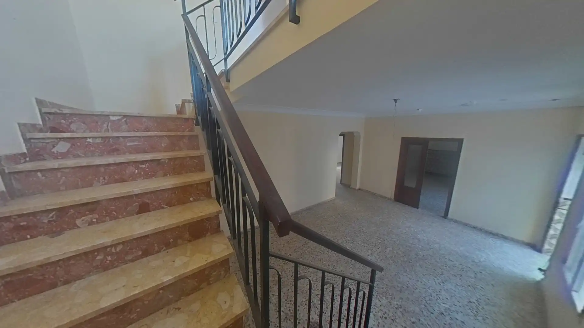 Maisonette zum Verkauf in La Rambla mit Terrasse und Abstellraum