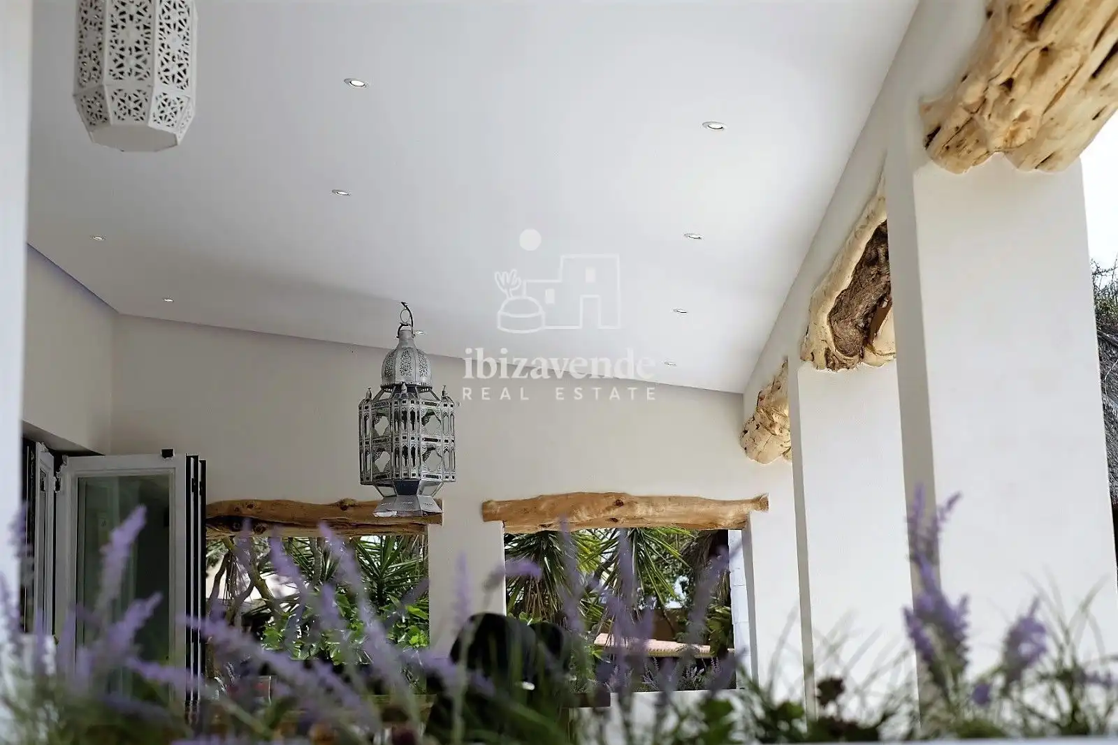 Houses for sale in Santa Eulària des Riu  with Air Conditioner, Private garden and Terrace