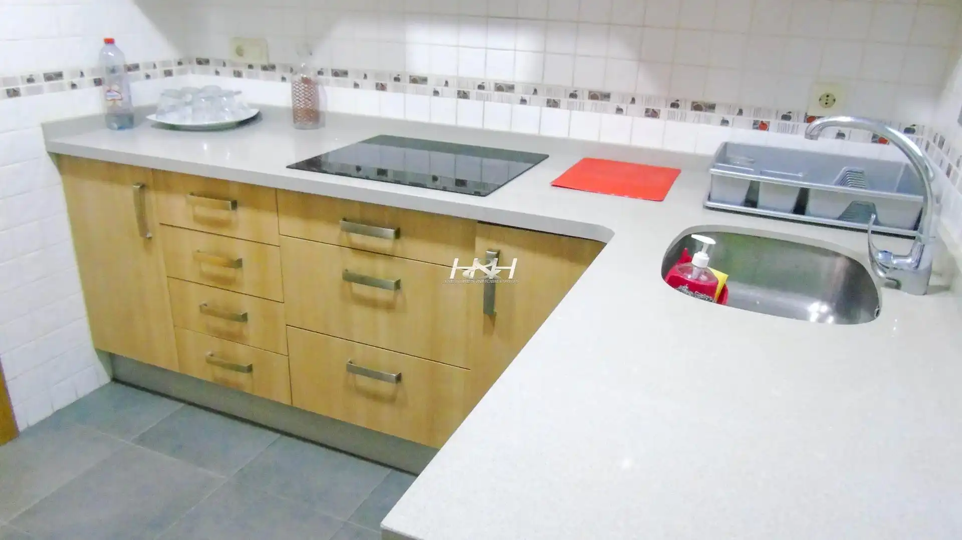 Kitchen of Flat for rent in Burjassot  with Air Conditioner, Storage room and Furnished