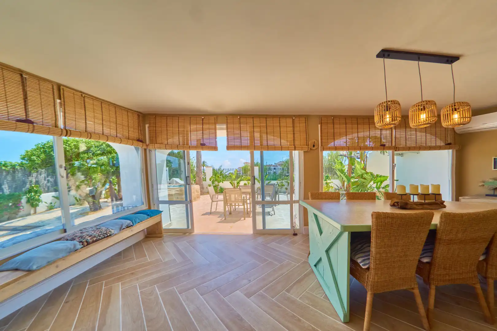 Comedor de Edificio en venta en Jávea / Xàbia