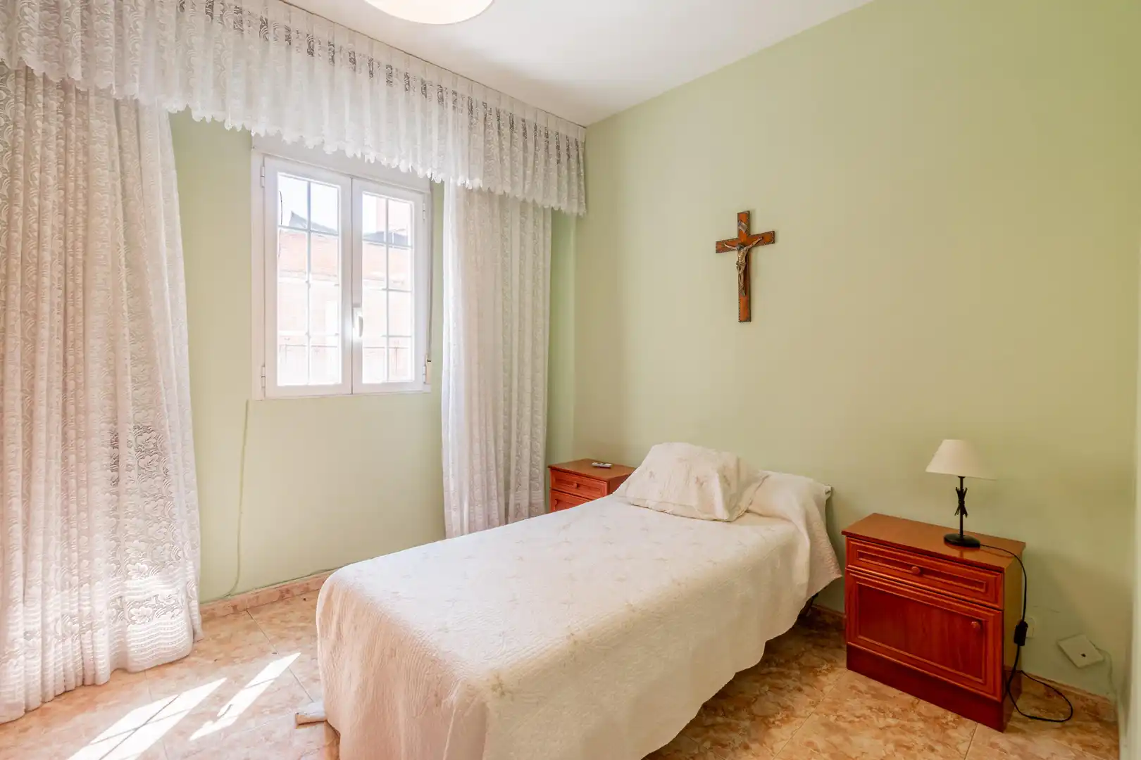 Habitación de Apartamento en venta en Madrid con Calefacción