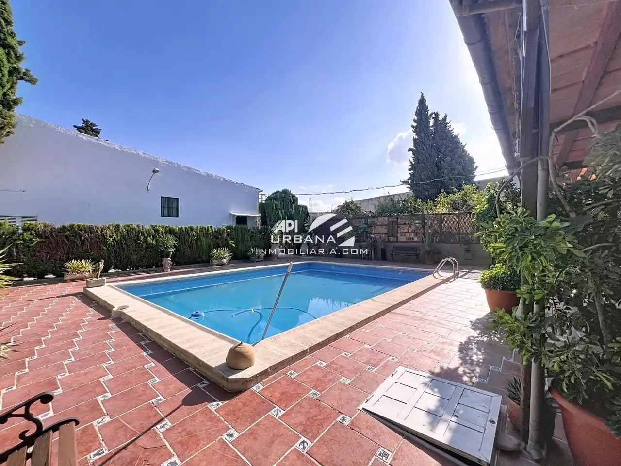 Casa amb piscina en venda a Diseminado Yesares