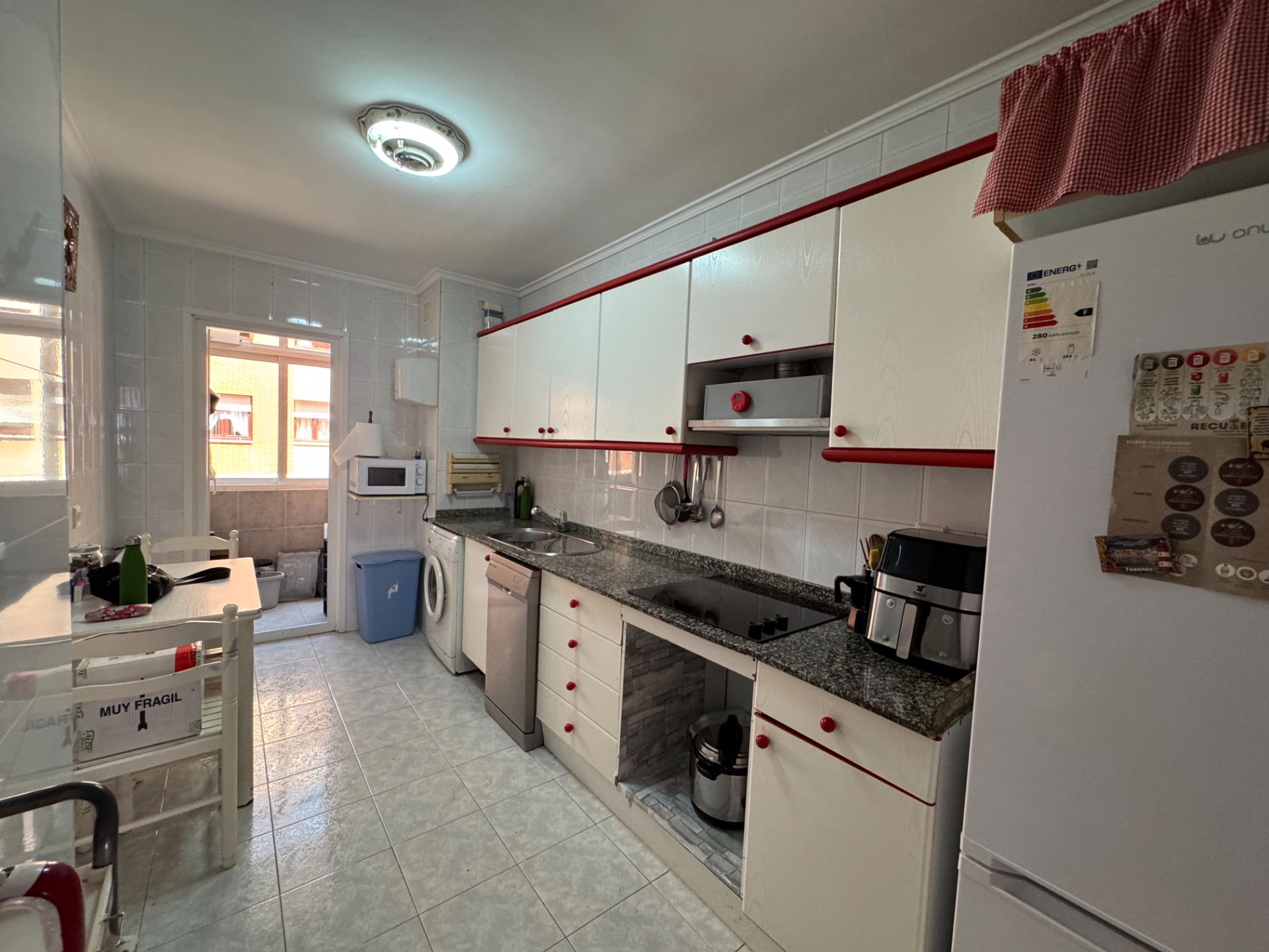 Kitchen of Flat for sale in Llanera  with Heating, Parquet flooring and Oven