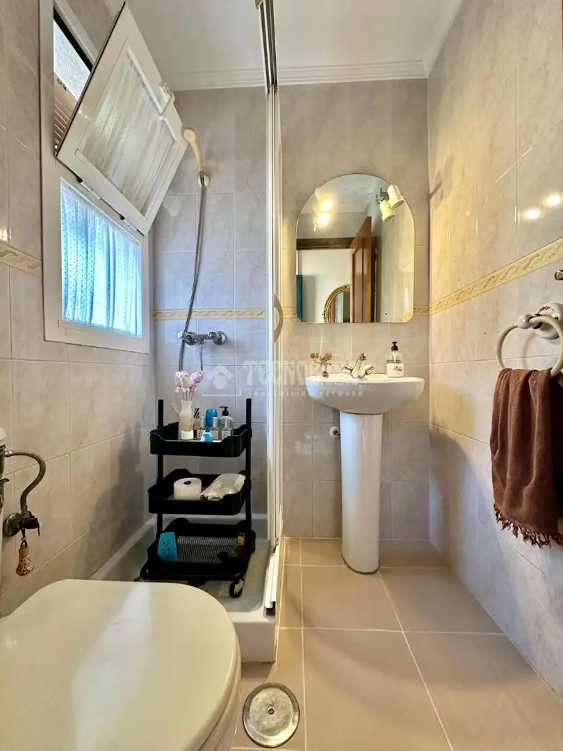 Bany de Casa o xalet en venda en Jerez de la Frontera amb Aire condicionat, Jardí privat i Terrassa