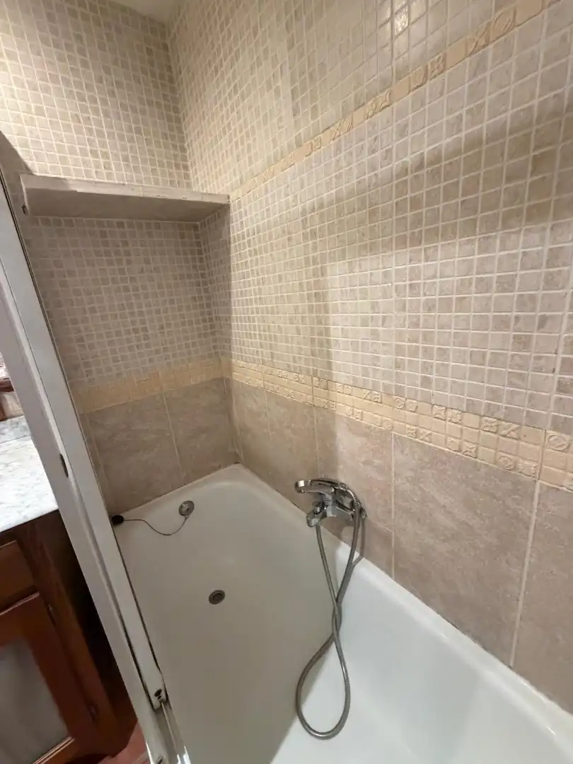 Baño de Piso en venta en Paterna con Aire acondicionado, Calefacción y Jardín privado
